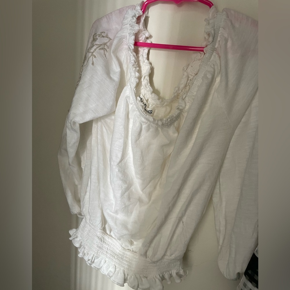 Off shoulder shirt
